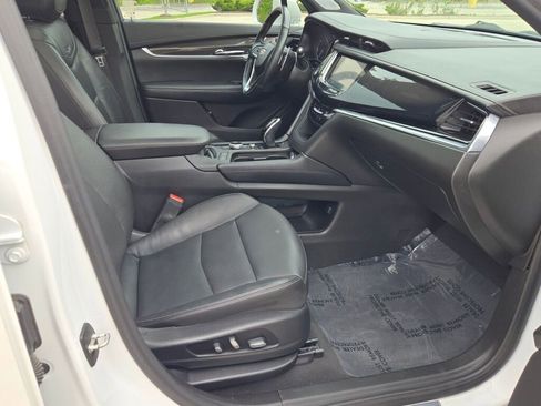 Used 2020 Cadillac XT6 Sport AWD/4WD image 6