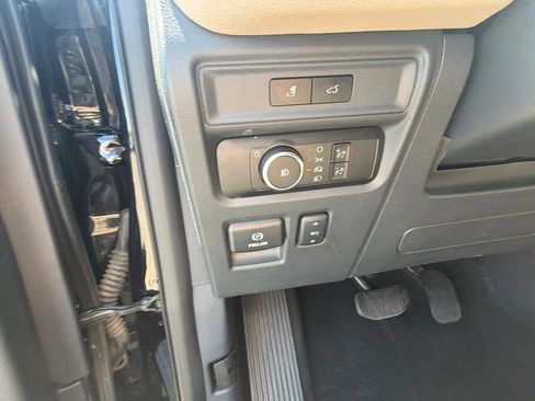 Used 2024 Ford Expedition Max Limited AWD/4WD image 16