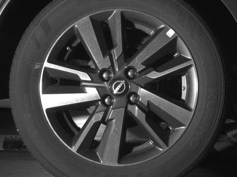 Used 2025 Nissan Versa SV image 15