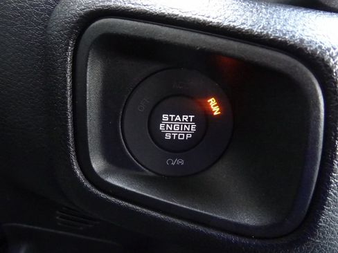 Used 2024 Jeep Wrangler Unlimited Sport AWD/4WD image 18
