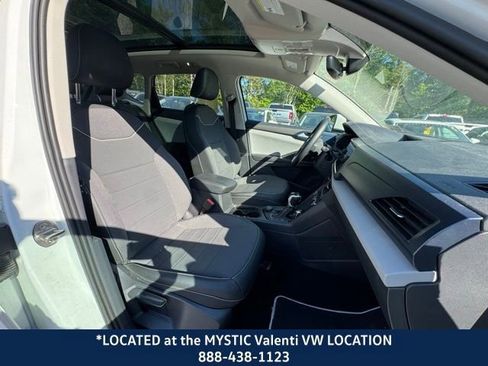 Used 2023 Volkswagen Taos SE w/ Panoramic Sunroof Package AWD/4WD image 25