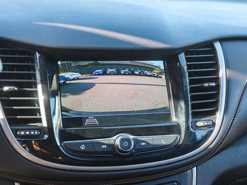 Used 2019 Chevrolet Trax LT w/ Driver Confidence Package FWD image 31