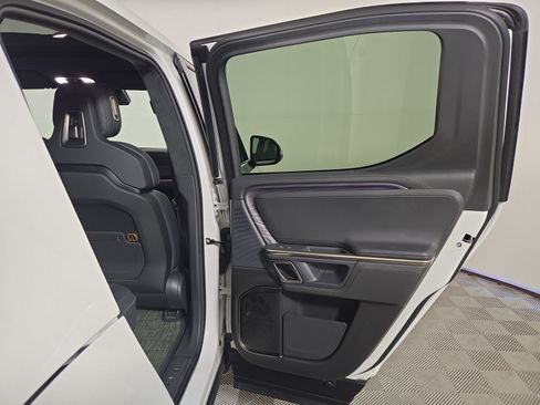 Used 2023 Rivian R1T Adventure AWD/4WD image 19
