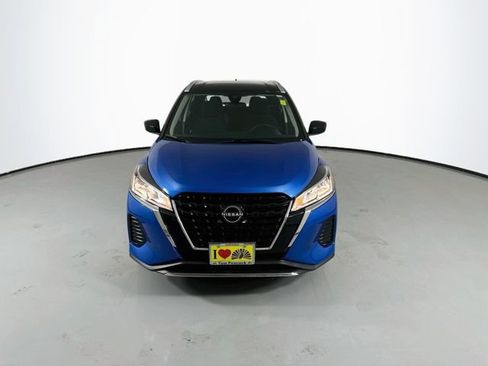 Used 2023 Nissan Kicks SV FWD image 4