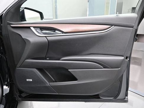 Used 2019 Cadillac XTS Luxury FWD image 33