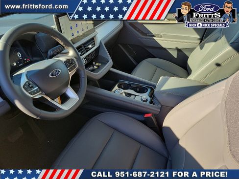 New 2026 Ford Explorer Active w/ Active Comfort Package image 3