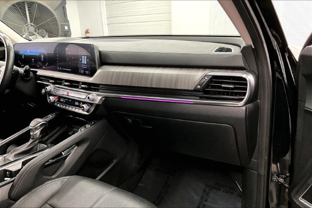 Used 2023 Kia Telluride SX FWD image 18