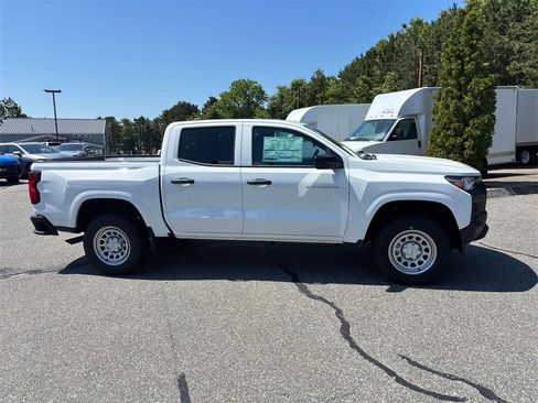 New 2025 Chevrolet Colorado W/T w/ WT Convenience Package II image 2