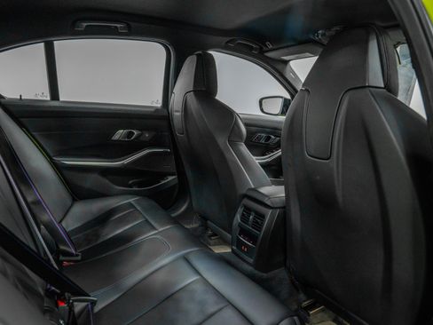 Used 2021 BMW M3 Competition w/ Executive Package image 17