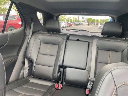 Used 2023 Chevrolet Equinox Premier AWD/4WD image 10
