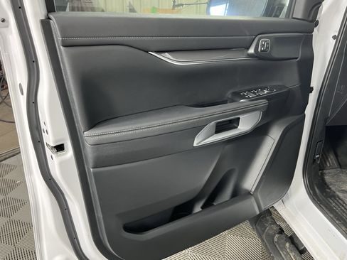 Used 2024 Ford Ranger Lariat w/ FX4 Off-Road Package image 16