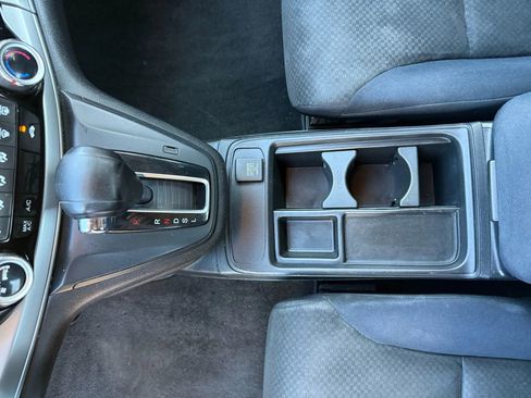 Used 2015 Honda CR-V LX image 17