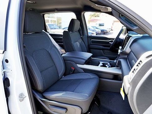New 2026 RAM 1500 Big Horn AWD/4WD image 17