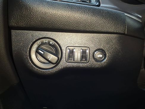 Used 2022 Dodge Challenger R/T image 19