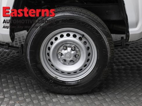 Used 2024 Toyota Tacoma SR image 8