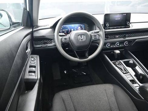 Used 2023 Honda Accord LX image 9