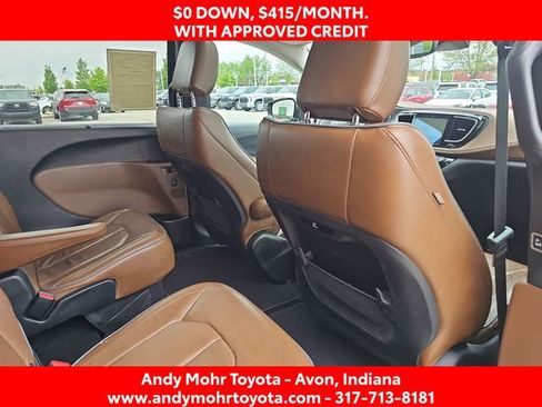 Used 2018 Chrysler Pacifica Limited w/ Advanced Safetytec Group FWD image 35