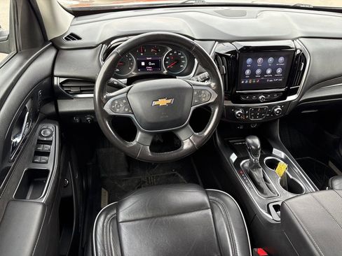 Used 2021 Chevrolet Traverse High Country image 14