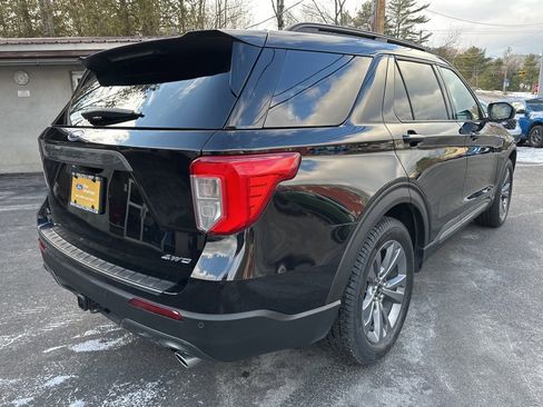 Certified 2023 Ford Explorer XLT w/ Equipment Group 202A image 5