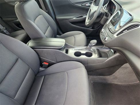Used 2024 Chevrolet Malibu LT image 26