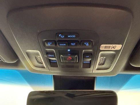 Used 2022 Toyota Avalon Touring w/ Advanced Safety Package FWD image 27