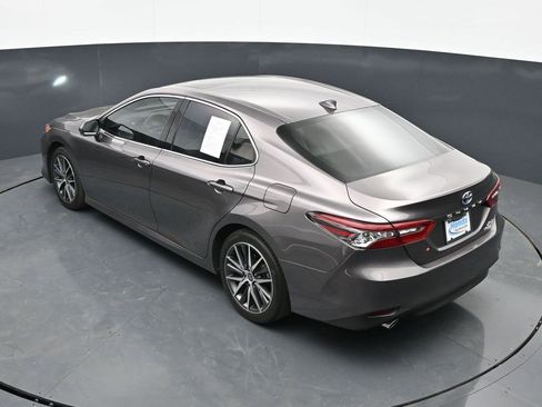 Used 2024 Toyota Camry XLE FWD image 34