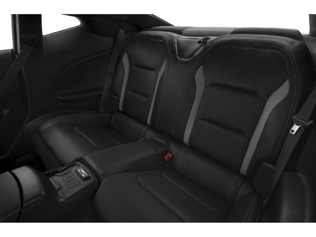 Used 2018 Chevrolet Camaro SS RWD image 8