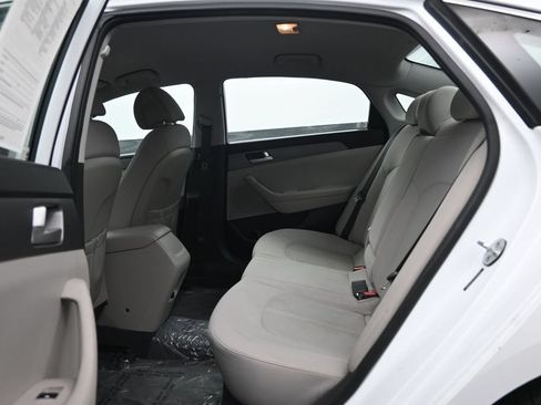 Used 2016 Hyundai Sonata SE FWD image 26