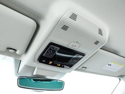 New 2026 Volkswagen Tiguan SE image 26