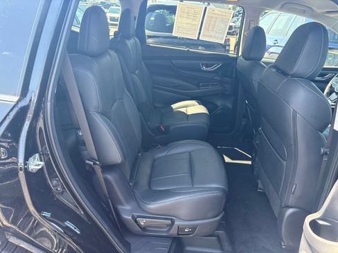 Used 2023 Subaru Ascent Limited AWD/4WD image 10