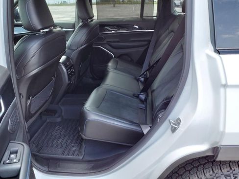 New 2023 Jeep Grand Cherokee Trailhawk w/ Advanced Protech Group II image 18