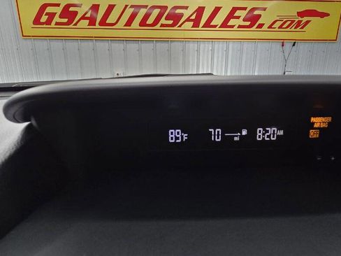 Used 2016 Subaru Crosstrek 2.0i Premium w/ Special Edition image 24