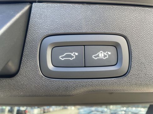 New 2026 Volvo XC60 B5 Ultra w/ Protection Package Premier image 10