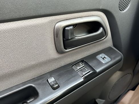 Used 2005 Chevrolet Colorado LS w/ Power Convenience Package image 28