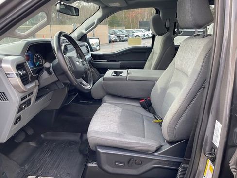 Certified 2022 Ford F150 XLT w/ Equipment Group 302A High image 40