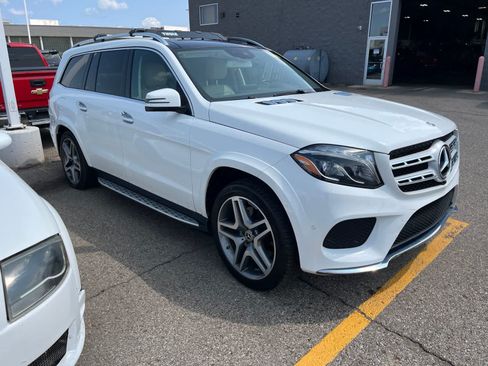 Used 2019 Mercedes-Benz GLS 550 4MATIC image 17