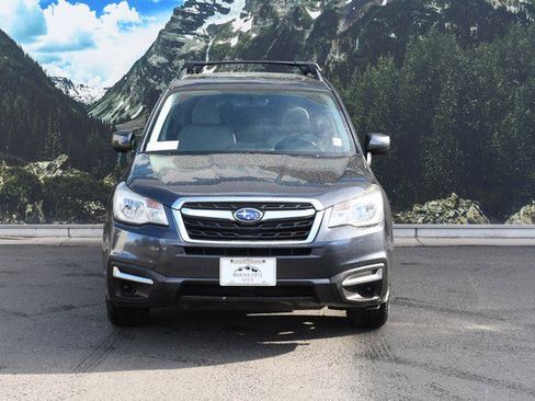 Used 2017 Subaru Forester 2.5i Premium w/ All-Weather Package image 5