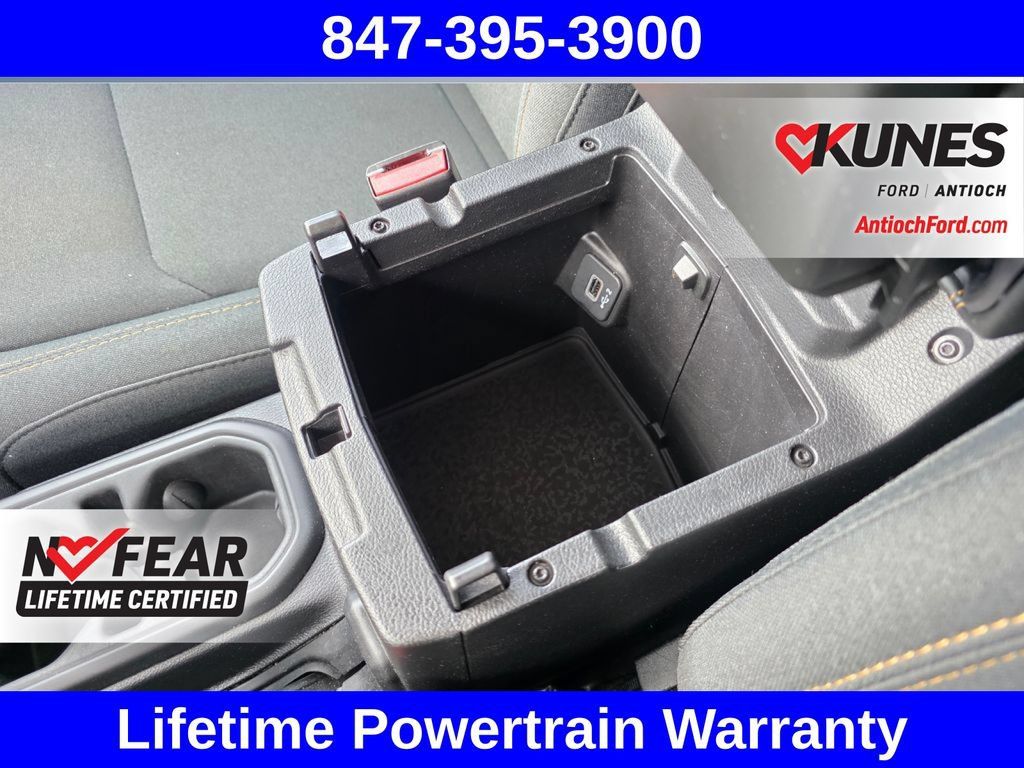 Used 2025 Jeep Wrangler Unlimited Sahara AWD/4WD image 46