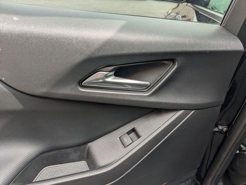 Used 2025 Chevrolet Equinox LT image 27