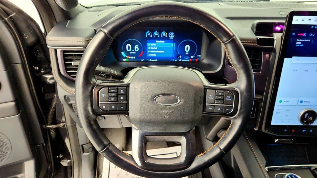Used 2022 Ford Expedition Platinum AWD/4WD image 12