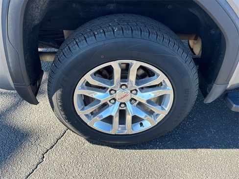 Used 2019 GMC Sierra 1500 SLT w/ SLT Premium Plus Package image 18