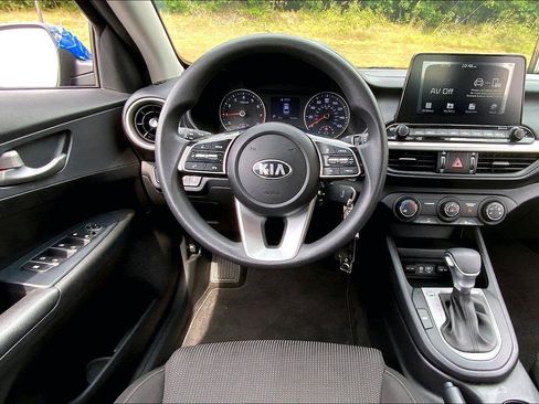 Used 2021 Kia Forte LXS FWD image 5