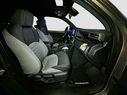 New 2026 Toyota Tacoma TRD Off-Road AWD/4WD image 31
