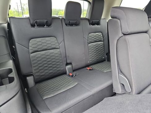 Used 2024 Nissan Pathfinder SV FWD image 17