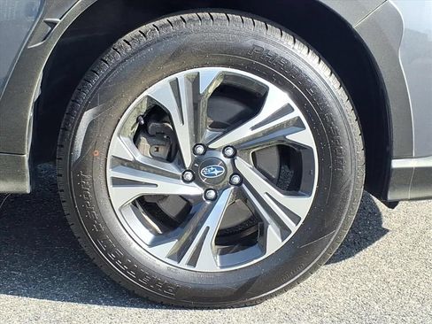 Used 2024 Subaru Crosstrek 2.0i Premium AWD/4WD image 4