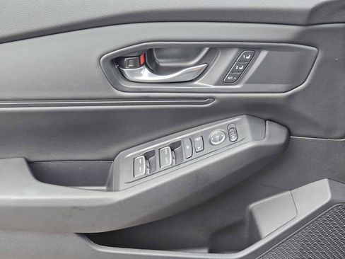 Used 2025 Honda Accord EX-L image 22