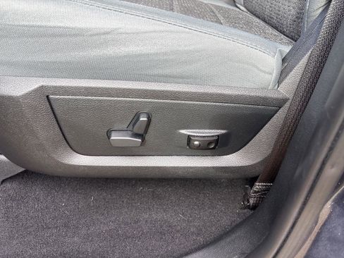 Used 2018 RAM 1500 Big Horn AWD/4WD image 21
