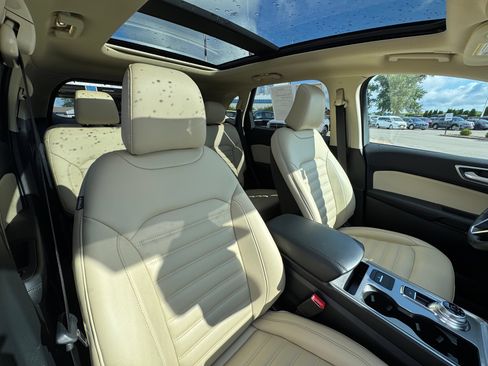 Used 2024 Ford Edge SEL w/ Convenience Package AWD/4WD image 9