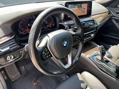 Used 2021 BMW 530i xDrive AWD/4WD image 4