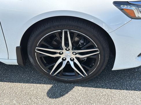 Used 2021 Honda Accord Touring image 12